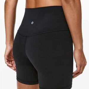 Lululemom Women's Black Align Shorts 6 inch Size 4